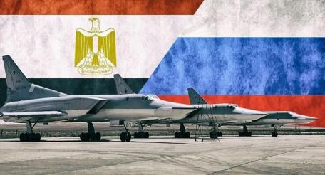 Демонстрация силы и дружбы: российские самолеты над египетским «Октагоном»