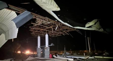 в Днепропетровской области ночью поражены две АЗС, источник МАХ-канал Хроники Гераней
