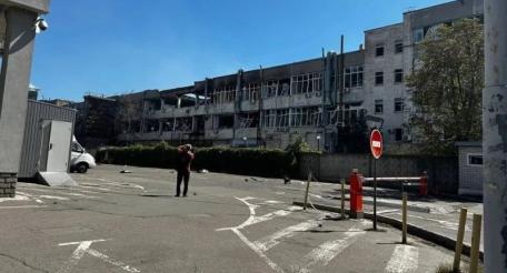 фото последствий ракетного удара в Киеве, источник МАХ-канал Хроники Гераней