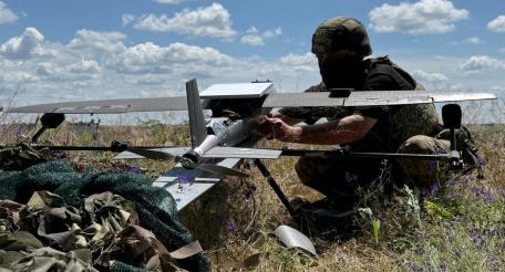 Украинский терроризм: Зеленский угрожает гражданским самолетам над Россией