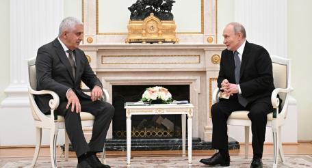 Поздравление из Кремля по случаю избрания М. Каболова президентом Южной Осетии 