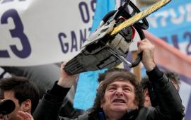 Шоумен с бензопилой дорвался до кресла президента Аргентины