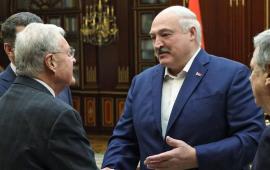 Лукашенко принимает американского посланца Кита Келлога