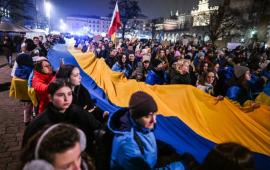 Почти половина поляков не рады украинским беженцам