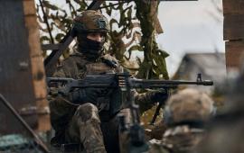 трофейный пулемёт Arsenal MG-1M (болгарская копия ПК) на вооружении бойца 98-й гвардейской воздушно-десантной дивизии ВДВ, источник Телеграм-канал Военный Осведомитель