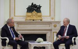 Никол Пашинян провёл переговоры в Кремле