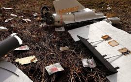 обнаруженная в районе г. Шостка в Сумской области агитационная версия БПЛА «Гербера», разбрасывавшая гривны с QR-кодом для доступа к полезной для гражданских и военных информации, источник Телеграм-канал Оборонка 