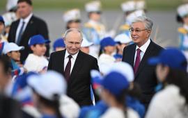 Владимир Путин прибыл с государственным визитом в Республику Казахстан