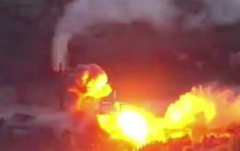 кадр видео, где РФ выносит логистику врага