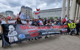Фото: акция в Варшаве памяти жертв Волынской резни