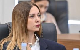 Глава оппозиционной фракции озвучила критический вопрос, назревший в армянском обществе